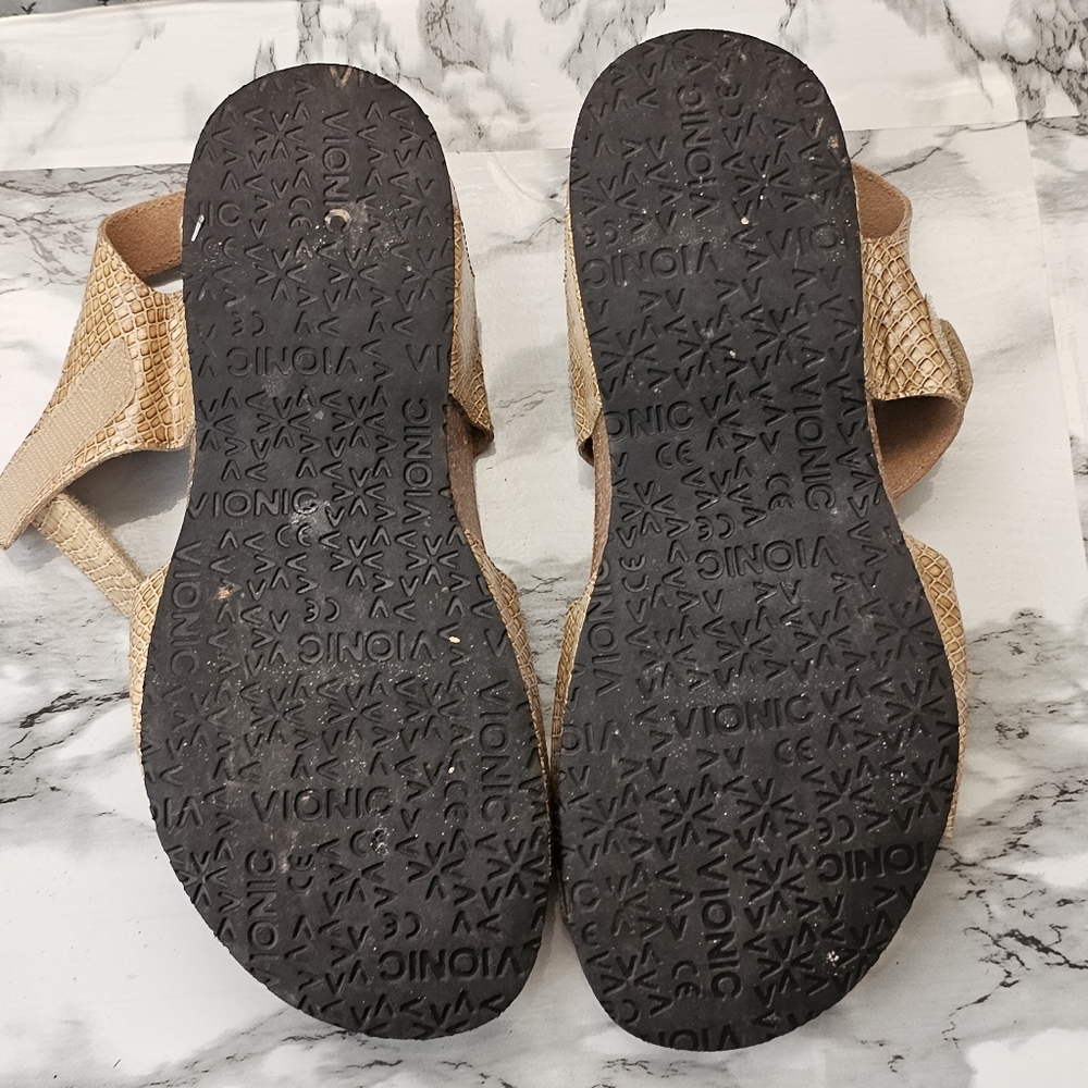 Vionic Valencia Reptile Print Adjustable Strappy Orthotic Comfort Sandal size 7 - Picture 9 of 9